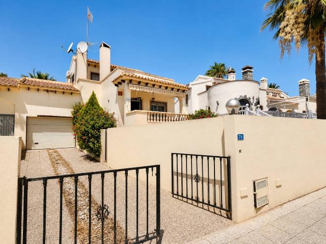 Casa chalet en Venta en Lomas de Campoamor Las Ramblas