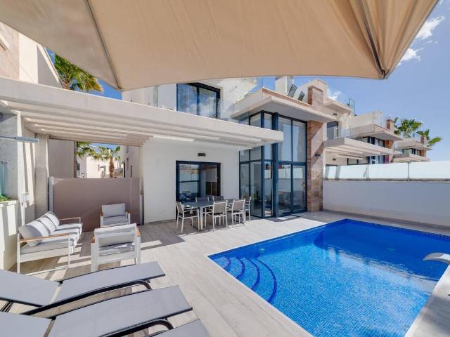 Casa chalet en Venta en Lomas de Cabo Roig Los Dolses