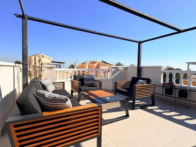 Casa chalet en Venta en Lomas de Cabo Roig Los Dolses