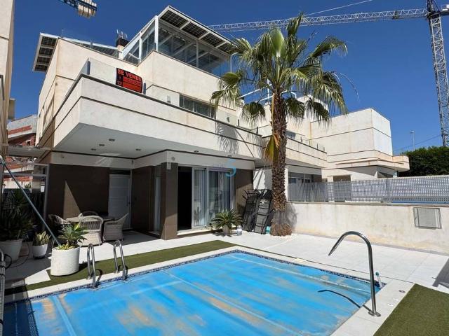 Casa chalet en Venta en Lomas de Cabo Roig Los Dolses