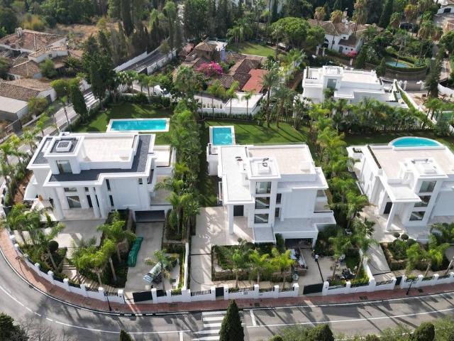 Casa chalet en Venta en Lomas de Marbella Club