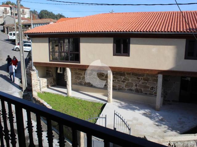 Casa chalet en Venta en Lobios