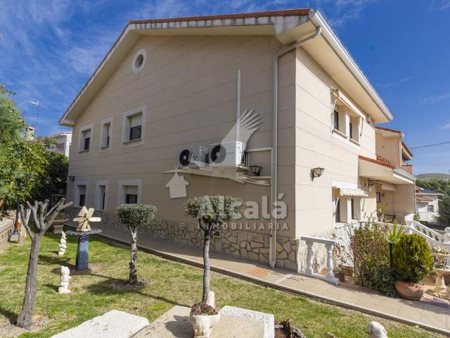 Casa chalet en Venta en Loeches