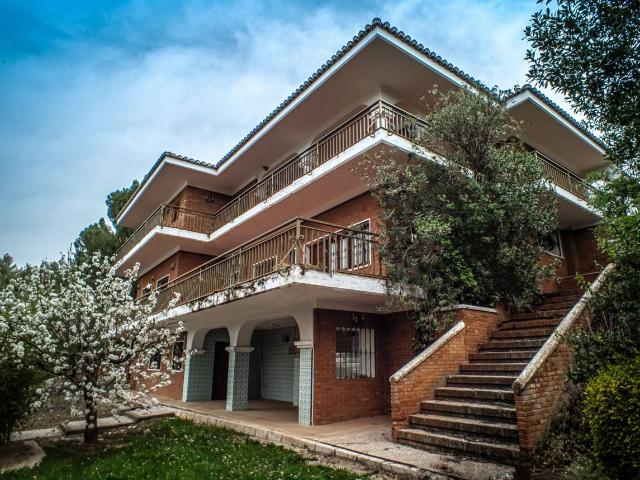 Casa chalet en Venta en Loja