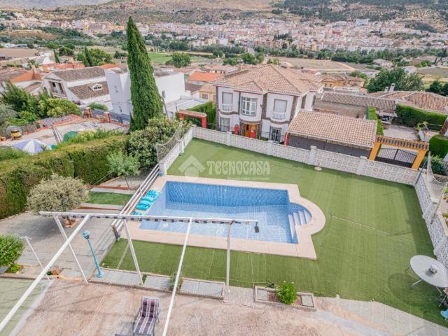 Casa chalet en Venta en Loja