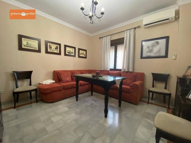 Casa chalet en Venta en Lora del Río