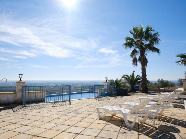 Casa chalet en Venta en Lora del Río