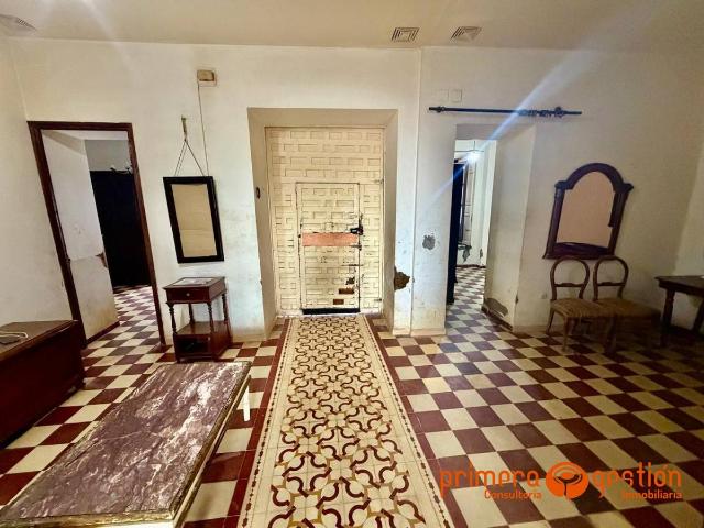 Casa chalet en Venta en Lora del Río