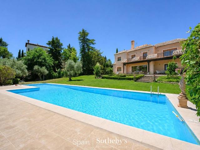 Casa chalet en Venta en Los Cigarrales La Bastida