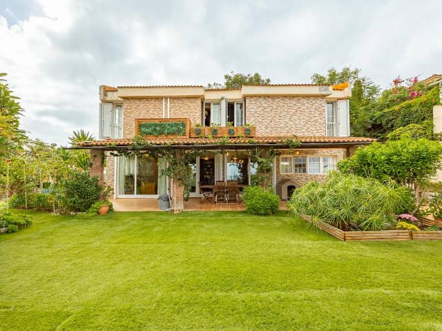 Casa chalet en Venta en Los Alvarados Fuente los Berros Bandama