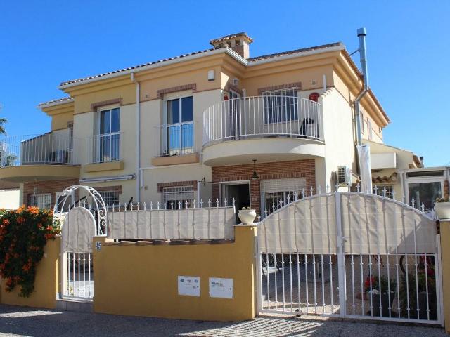 Casa chalet en Venta en Los Almendros