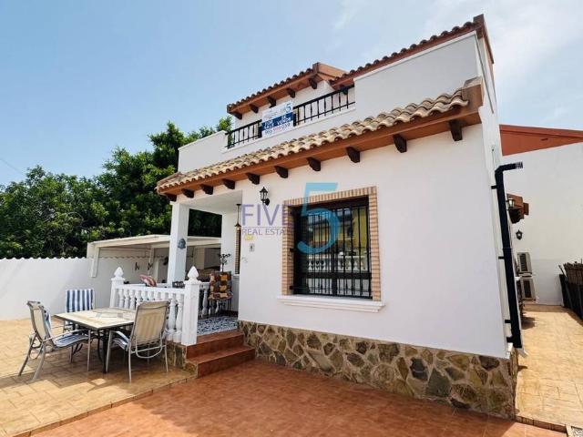 Casa chalet en Venta en Los Almendros