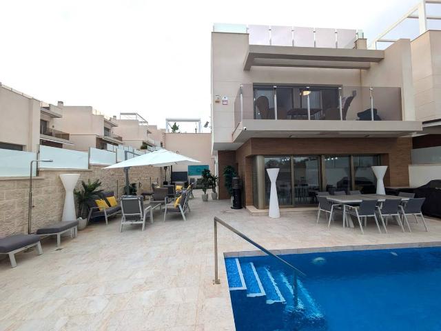 Casa chalet en Venta en Los Almendros