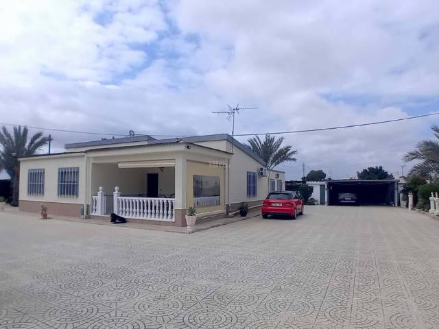 Casa chalet en Venta en Los Arenales del Sol