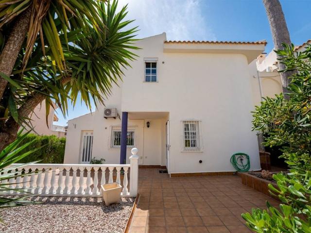 Casa chalet en Venta en Los Balcones Los Altos