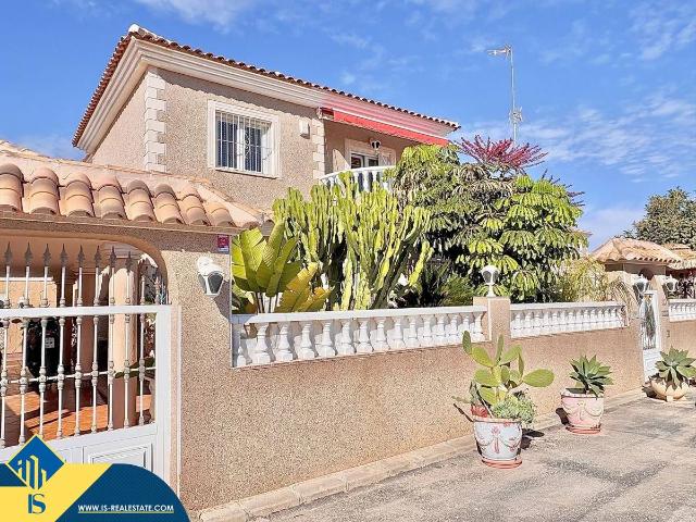 Casa chalet en Venta en Los Balcones Los Altos