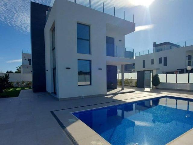 Casa chalet en Venta en Los Balcones Los Altos