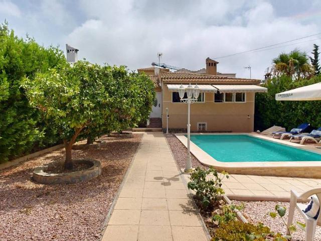Casa chalet en Venta en Los Balcones Los Altos
