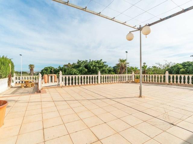 Casa chalet en Venta en Los Balcones Los Altos