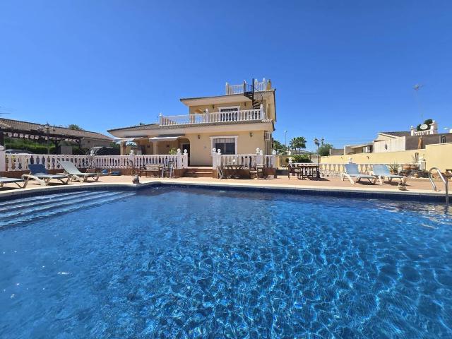 Casa chalet en Venta en Los Balcones Los Altos