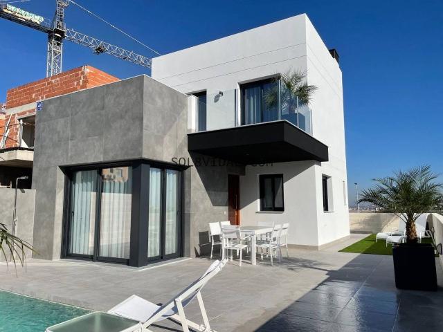 Casa chalet en Venta en Los Balcones Los Altos
