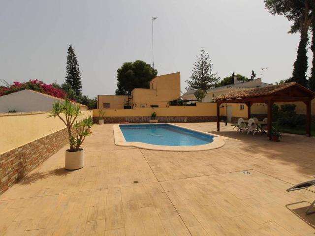 Casa chalet en Venta en Los Balcones Los Altos