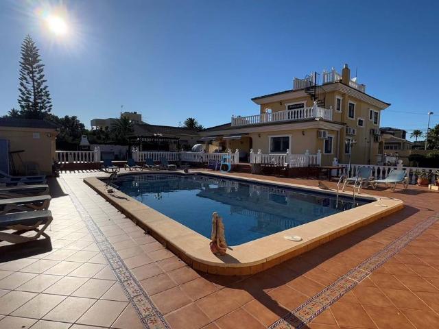 Casa chalet en Venta en Los Balcones Los Altos