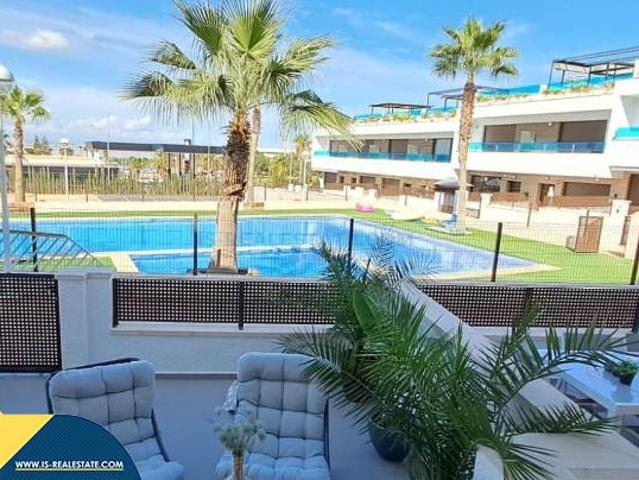 Casa chalet en Venta en Los Balcones Los Altos