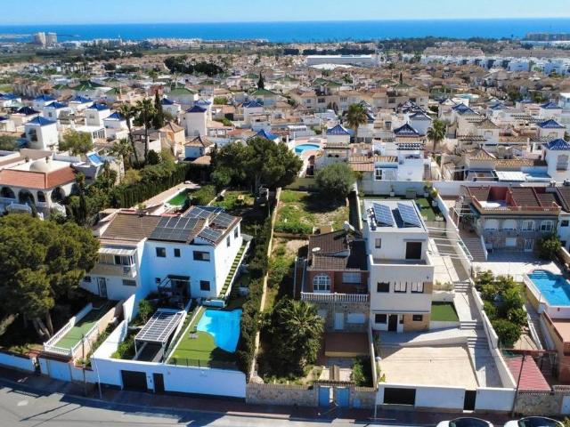 Casa chalet en Venta en Los Balcones Los Altos