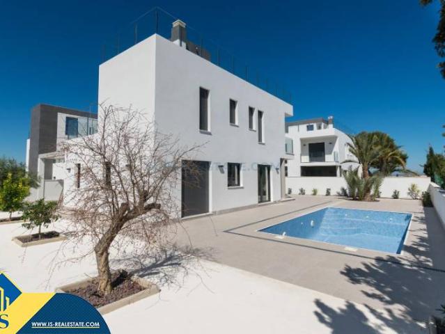 Casa chalet en Venta en Los Balcones y los Altos