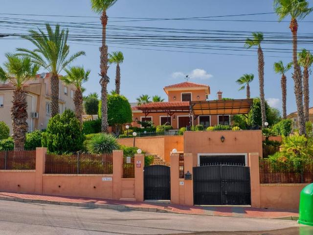 Casa chalet en Venta en Los Balcones y los Altos
