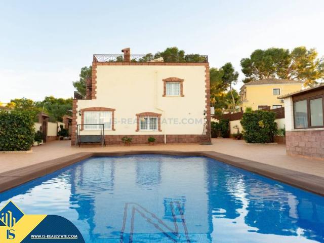 Casa chalet en Venta en Los Balcones y los Altos