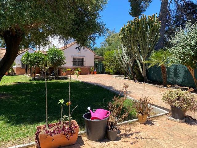 Casa chalet en Venta en Los Barrios
