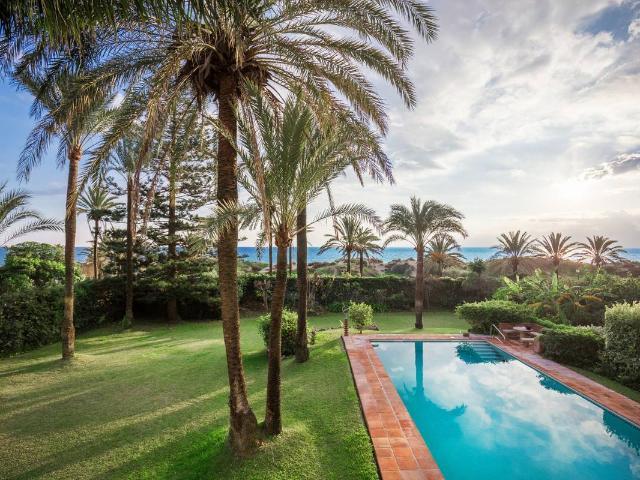 Casa chalet en Venta en Los Monteros