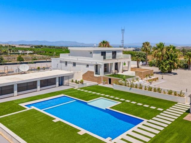 Casa chalet en Venta en Los Montesinos