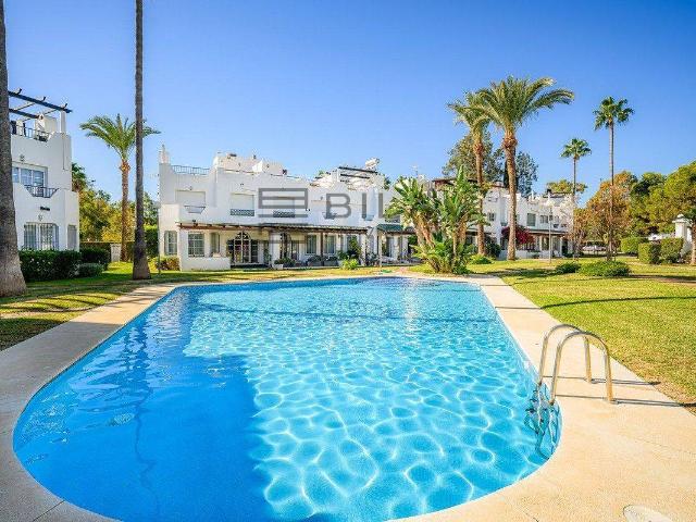Casa chalet en Venta en Los Naranjos