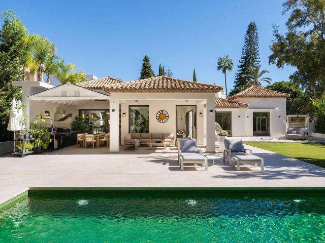 Casa chalet en Venta en Los Naranjos