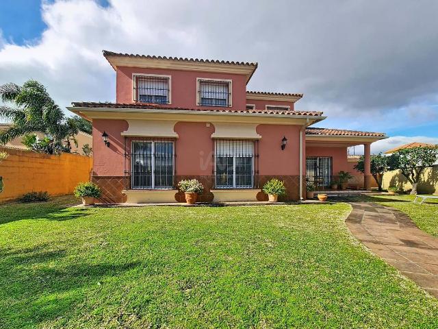 Casa chalet en Venta en Los Pinos
