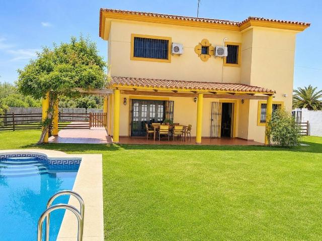 Casa chalet en Venta en Los Pinos