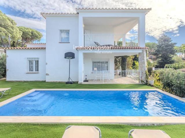 Casa chalet en Venta en Los Pinos Politur