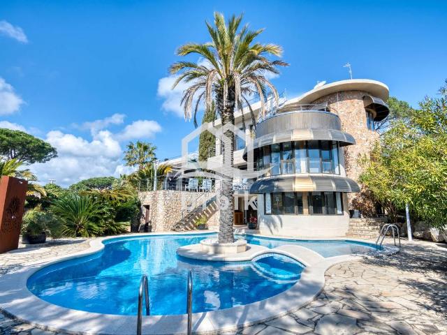 Casa chalet en Venta en Los Pinos Politur