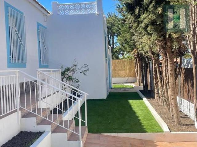 Casa chalet en Venta en Los Urrutias