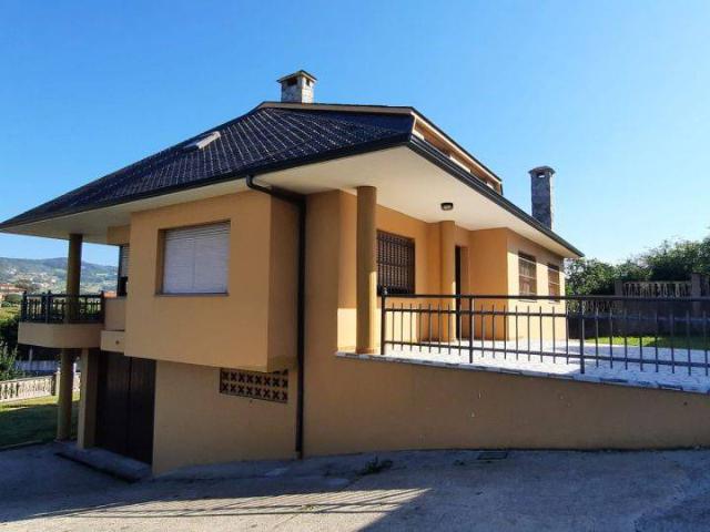 Casa chalet en Venta en Loureda Lañas Barrañán