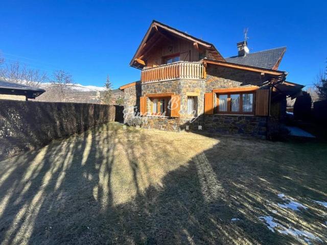 Casa chalet en Venta en Llívia