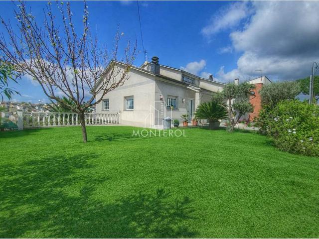 Casa chalet en Venta en Lliçà d'Amunt