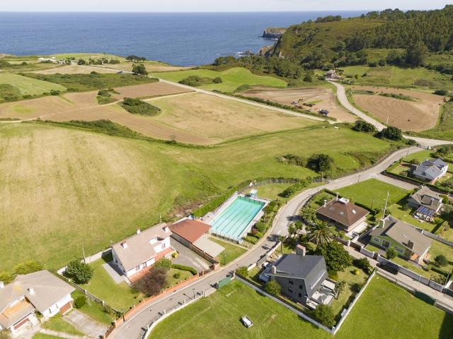 Casa chalet en Venta en Luanco Aramar Antromero