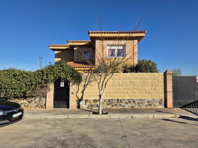 Casa chalet en Venta en Lucillos