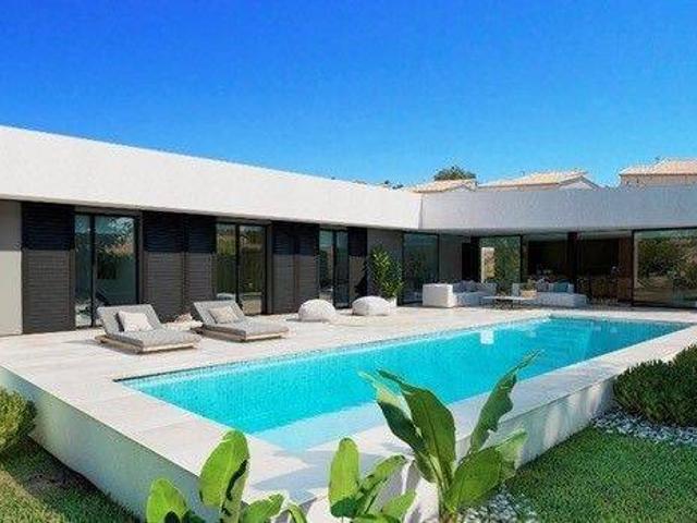 Casa chalet en Venta en Manzanera Tosal