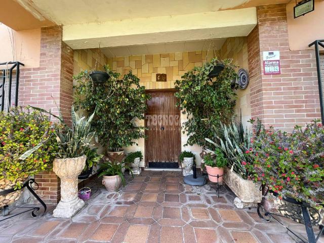 Casa chalet en Venta en Mairena del Alcor