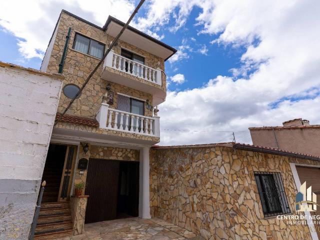 Casa chalet en Venta en Maluenda